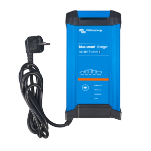 Blue Smart IP22 Charger 12/30(3) 230V CEE 7/7