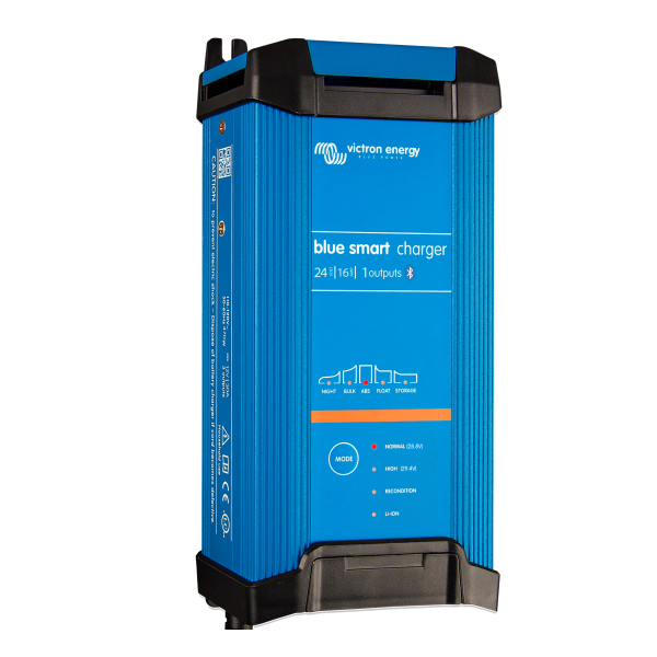 Blue Smart IP22 Charger 24/16(1) 230V CEE 7/7